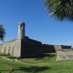 1024px-Castillo_de_San_Marcos_Fort_Panorama_3- Jonathan Zander