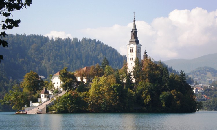 Slovenia_lake_Bled