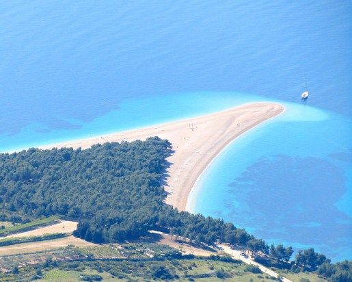 Zlatni Rat Beach