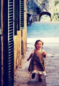 italy toddler crop