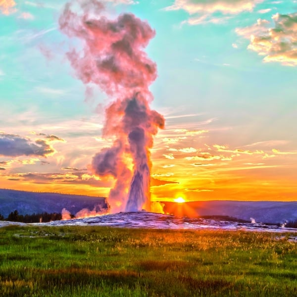 Yellowstone & Grand Teton: Walking America's First National Park